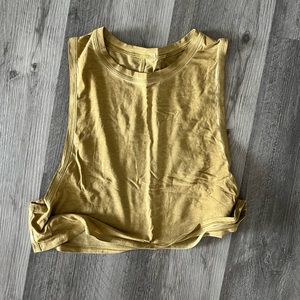 Lululemon crop tank